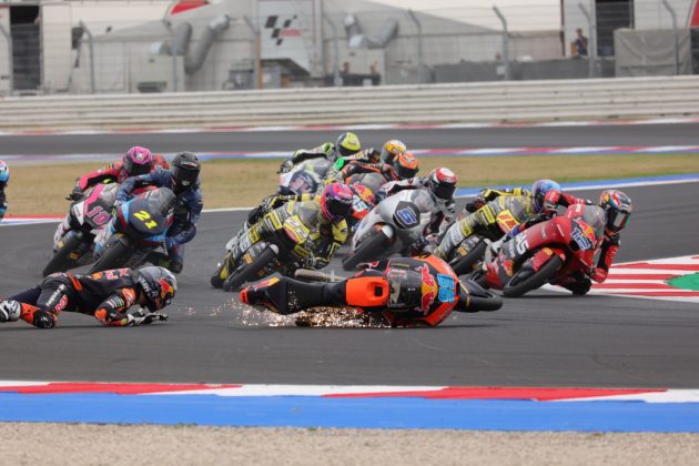 Moto 3 caduta di Rueda ( Foto Dario Aio )